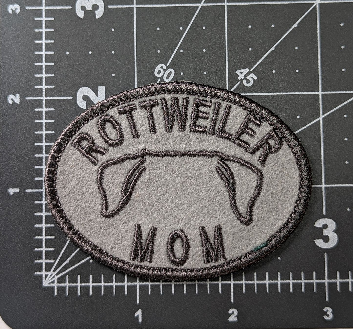 Rottweiler Mom Patch - Custom Iron On Or Hook And Loop Backing